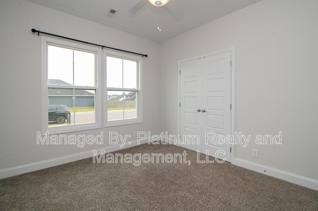 Building Photo - 234 Wexford Wy