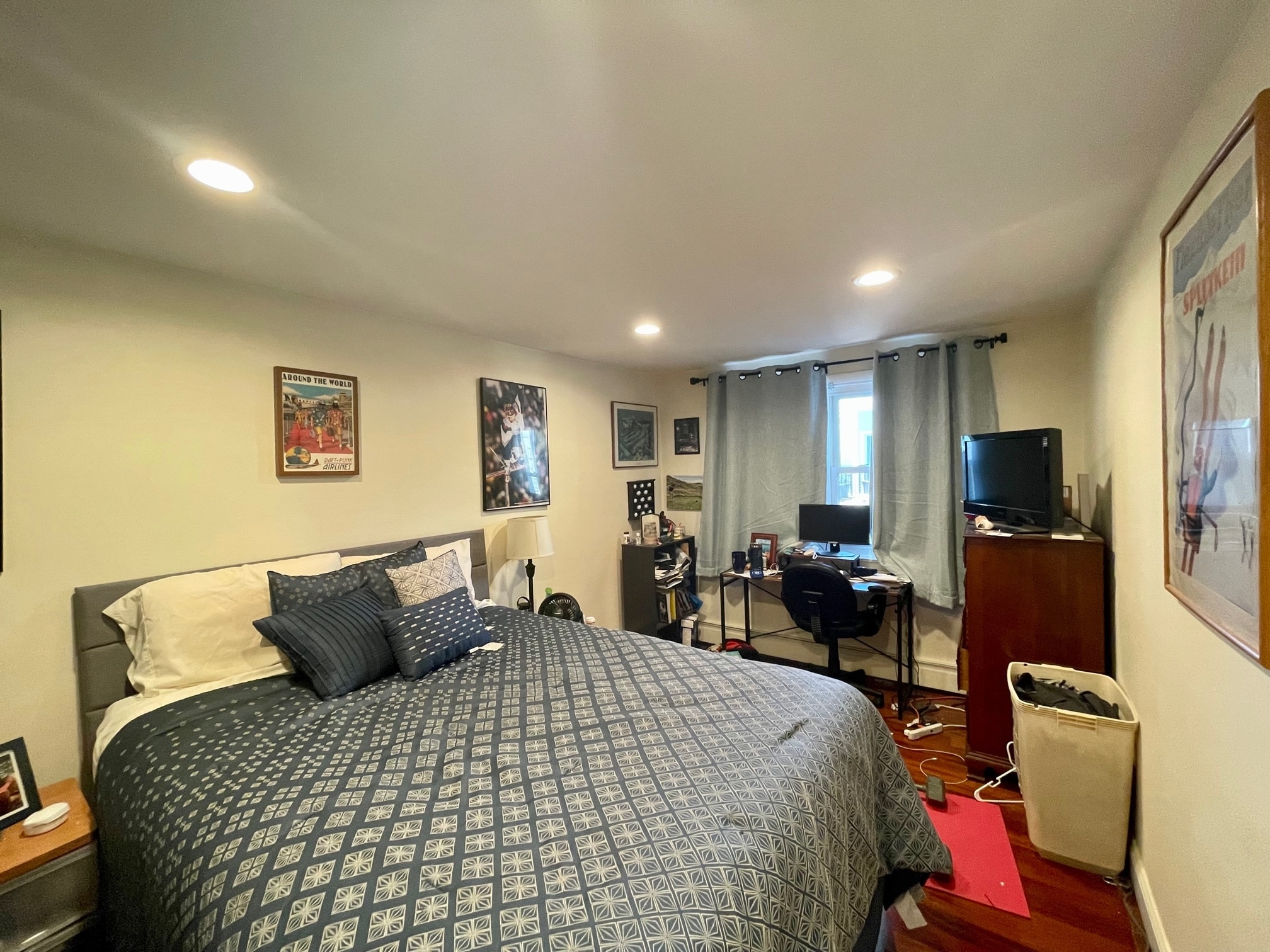 Building Photo - 145 L St