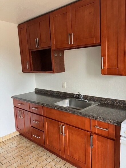 Building Photo - 5405 Morrow Dr