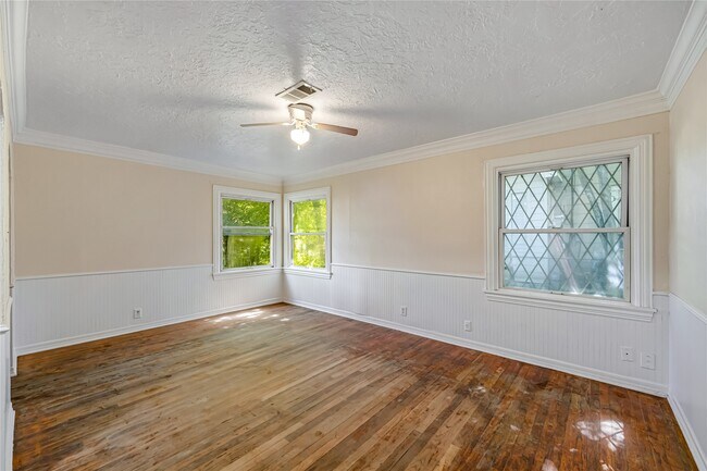 Building Photo - 7224 McHenry St
