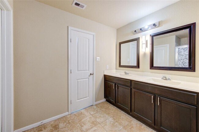 Building Photo - 17834 Royal Breccia Ln