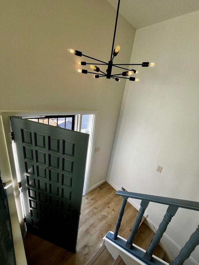 Building Photo - Fully Renovated 4-Bedroom Home, Plus an Office in Prime Bozeman Location