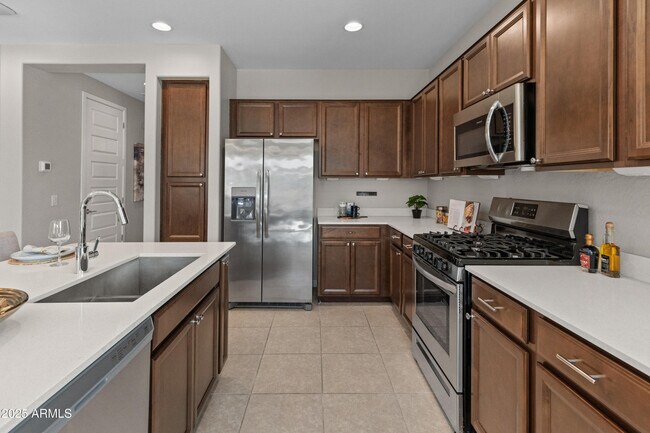 Building Photo - 24670 N 171st Ln