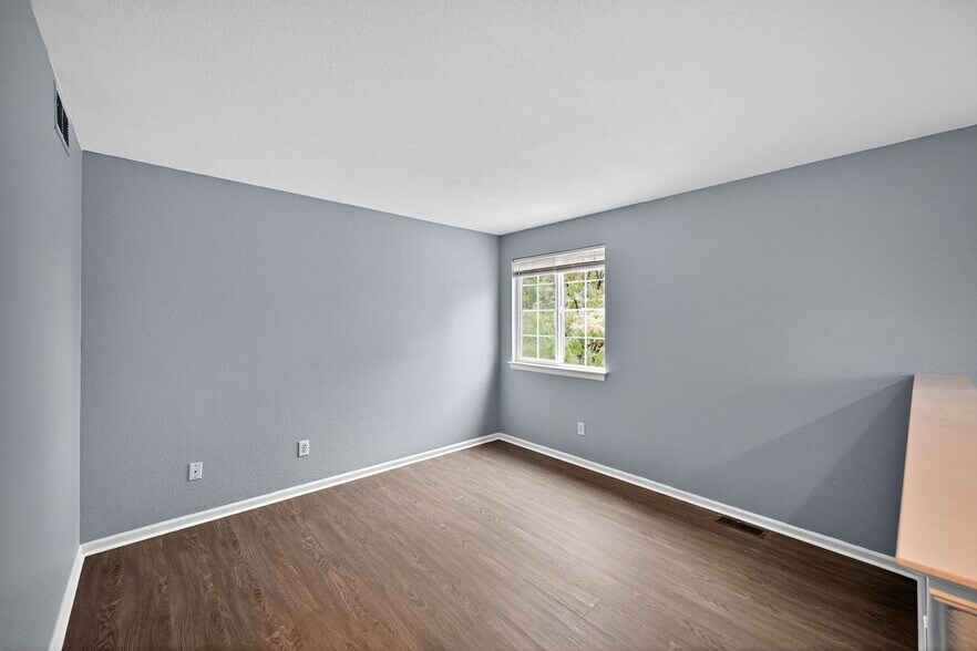 Building Photo - 16421 E Otero Ave