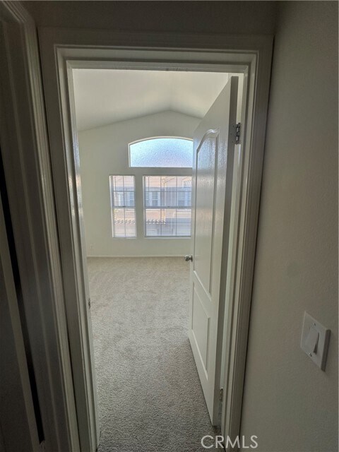 Building Photo - 2124 Camellia Ln