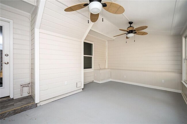 Building Photo - 2103 Kristen Ct