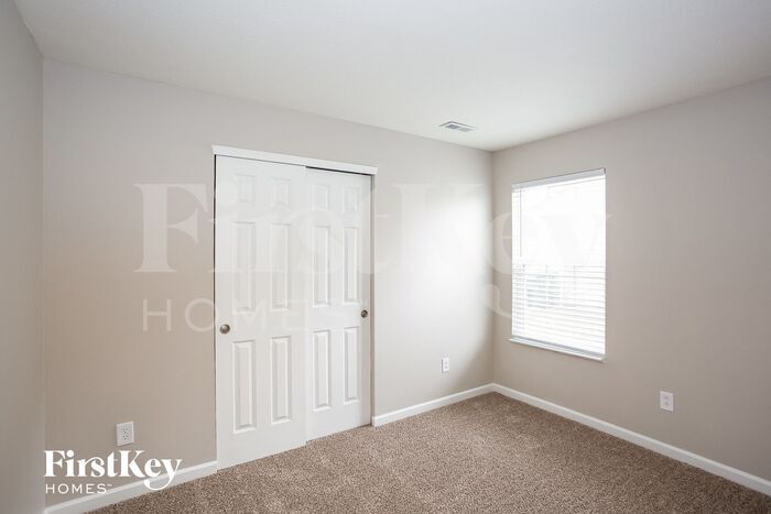 Building Photo - 659 Bobtail Dr