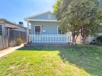 Building Photo - 4114 W Victory Blvd