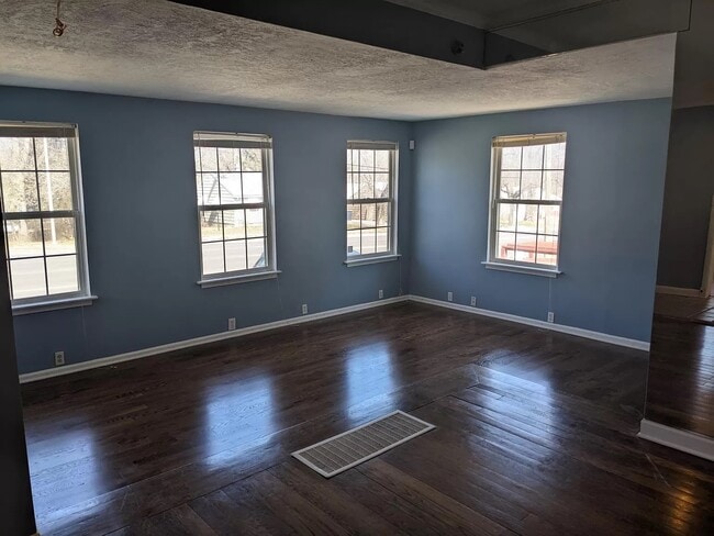 Building Photo - 3 E 85th St