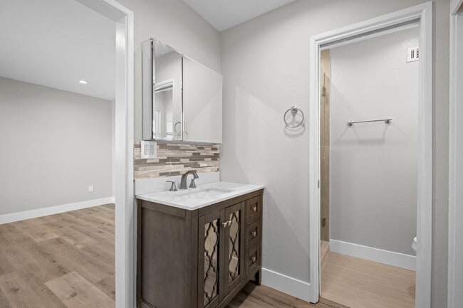 Building Photo - 22570 Los Tigres Dr
