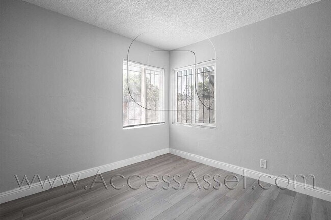 Building Photo - 16702 Orange Way