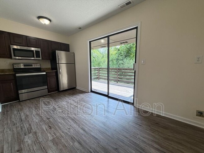 Building Photo - 48 Dawnwood Cir