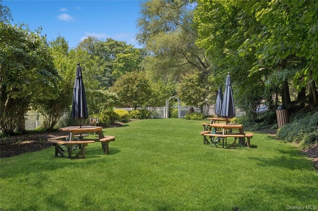 Building Photo - 412 Benedict Ave