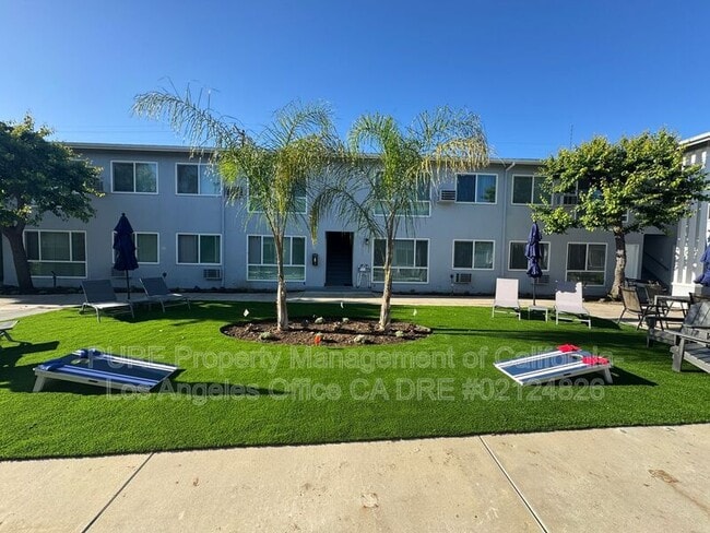 Building Photo - 4421 Murietta Ave