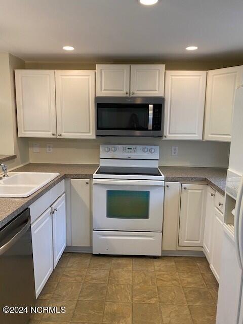 Building Photo - 3657 St Johns Ct