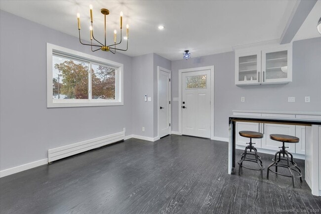 Building Photo - 21 Deepwood Dr