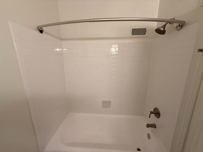 Building Photo - UPDATED 4/BR in Glover Park!
