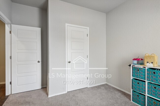 Building Photo - 7145 Pisces Wy