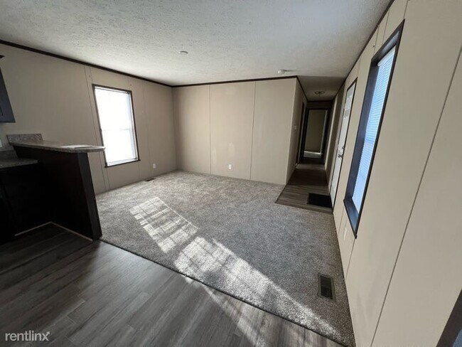 Building Photo - 3 br, 2 bath House - Bookwalter Woods 119 ...