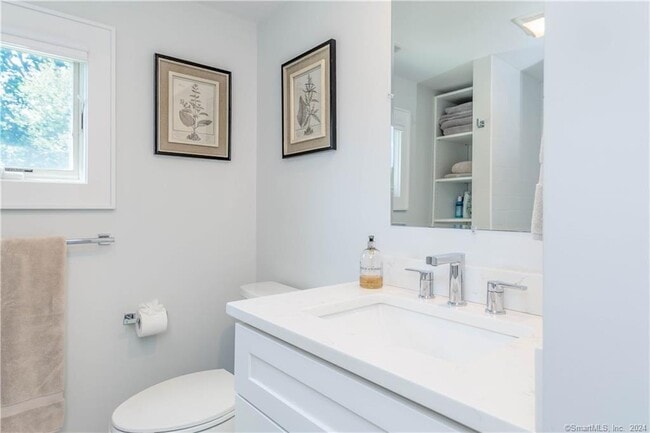 Building Photo - 303 Wakeman Rd