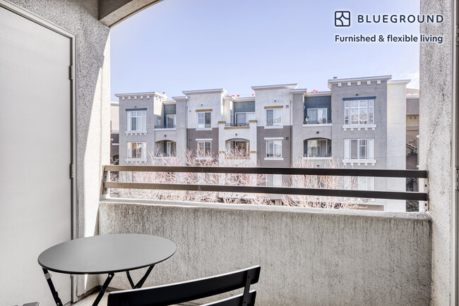 Building Photo - 121 Embarcadero West