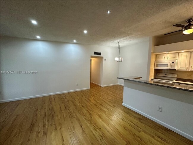 Building Photo - 9974 N Belfort Cir