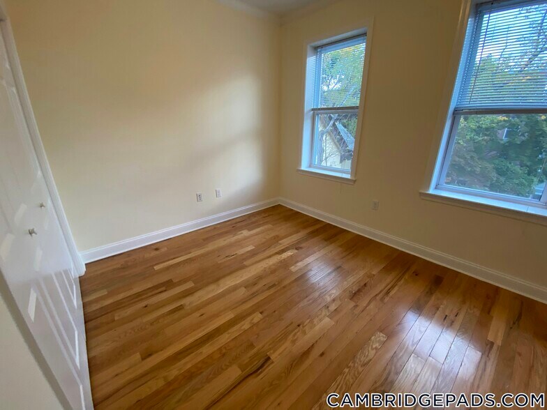 Building Photo - 3 Chauncy St