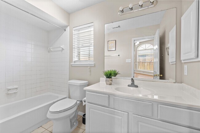 Building Photo - 8619 Bridge Park Dr
