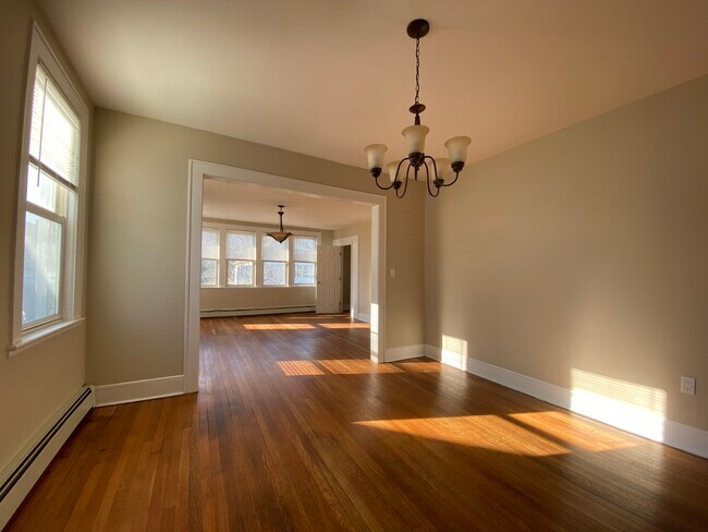 Building Photo - 1445 Concord Pl