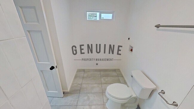 Building Photo - Upgraded 4Bd 2Ba Home