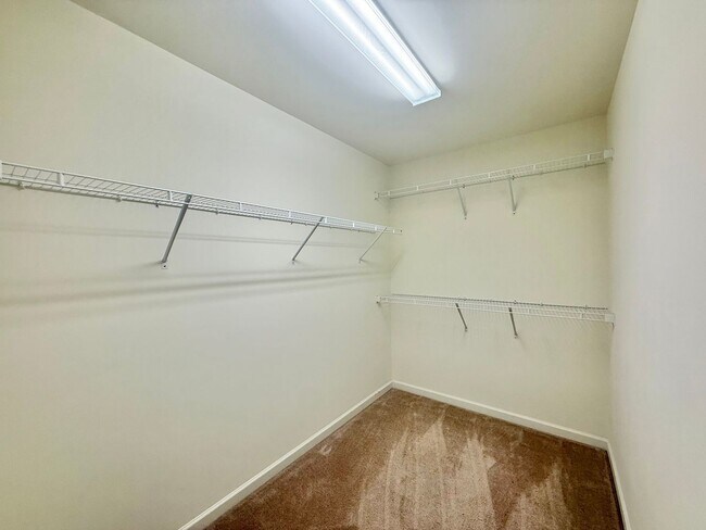 Building Photo - Spacious 3BD, 3.5BA Clayton Townhome with a Large Bonus Space Downstairs and Easy Access to Highways