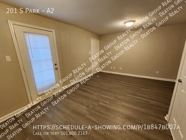 Building Photo - 201 S Park St