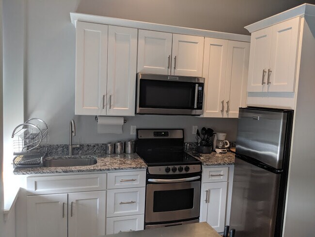 Building Photo - 10 Exchange St