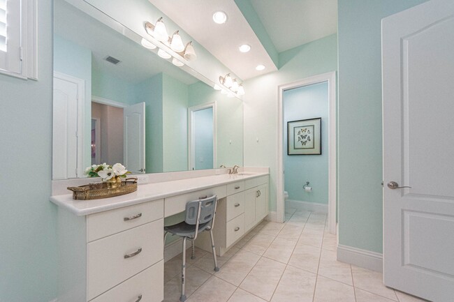 Building Photo - 1498 Lily's Cay Circle