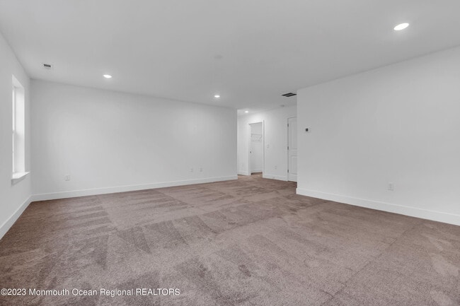 Building Photo - 110 Woolley Ct