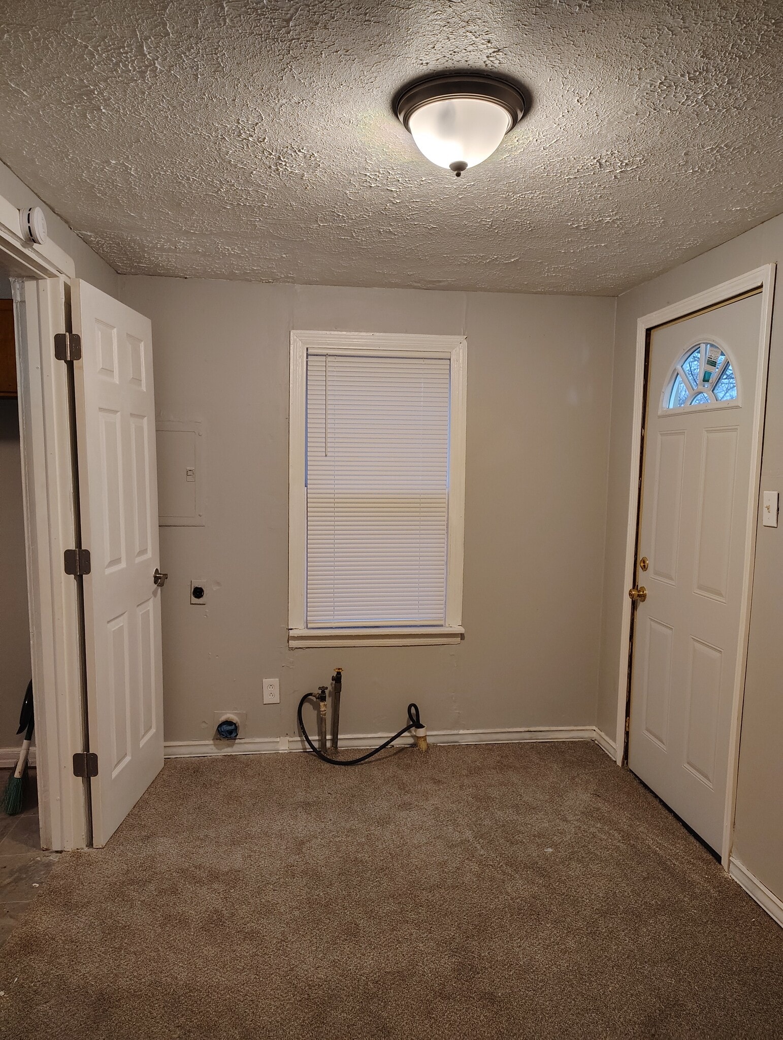 Building Photo - 4700 Ross Ave