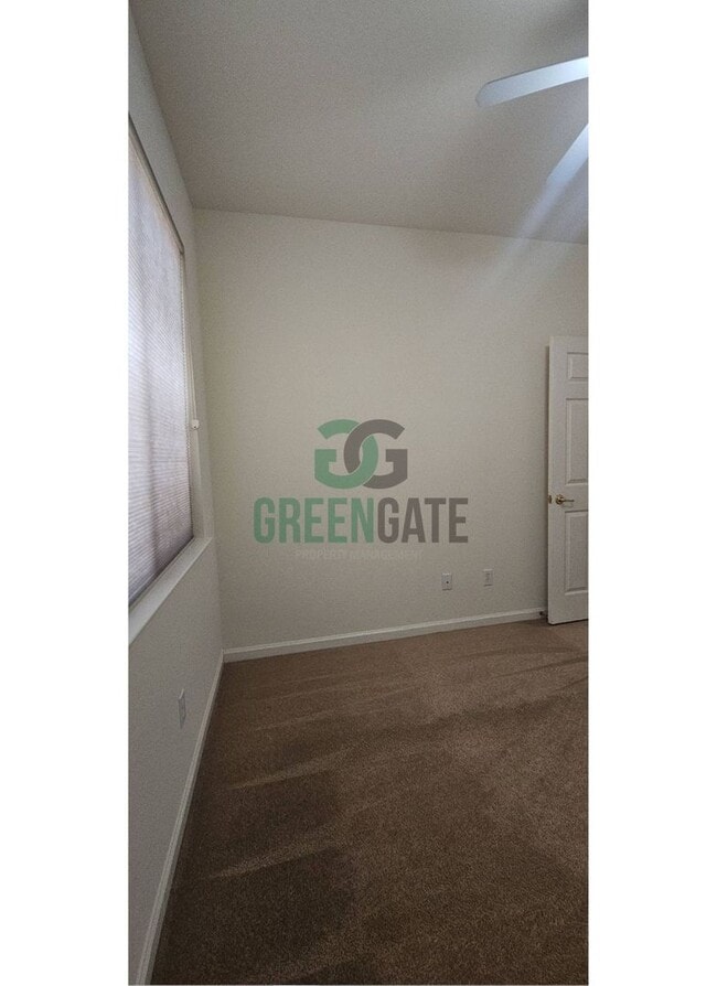 Building Photo - Beautiful 4 Bedroom, 3 Bathroom Home in Tr...