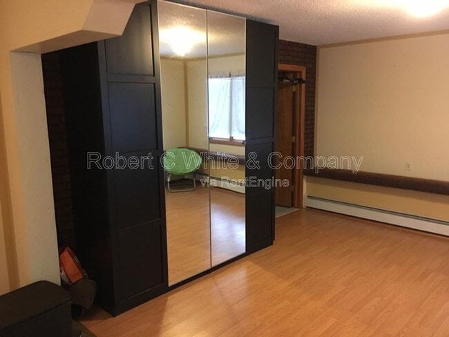 Building Photo - 1232 Trout Brook Dr