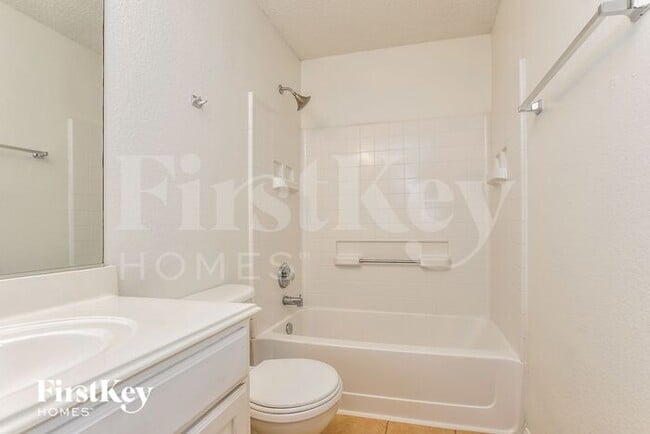 Building Photo - 1008 Hanover Dr