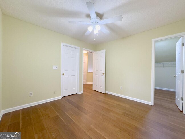 Building Photo - 3025 Oxwell Dr NW