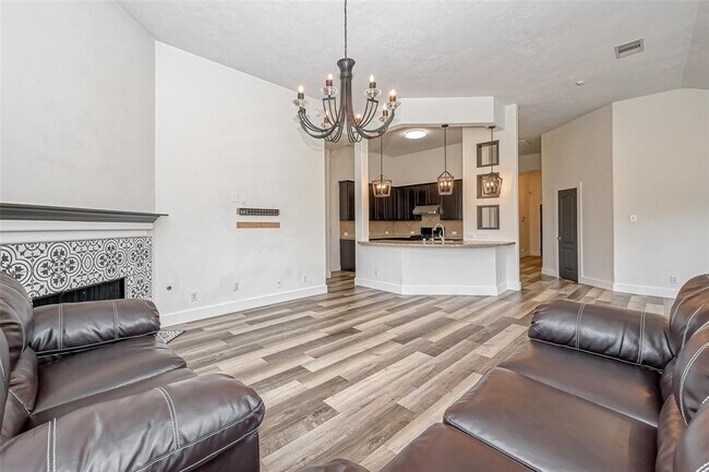 Building Photo - 3618 Hera Dr