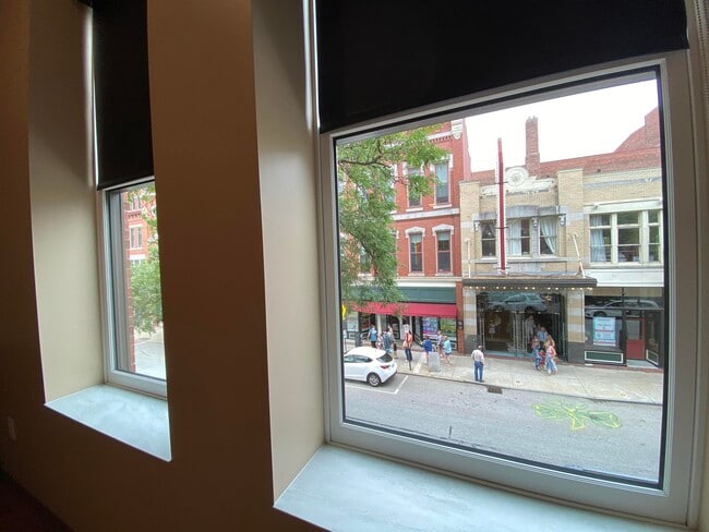 Building Photo - 83 Hanover St