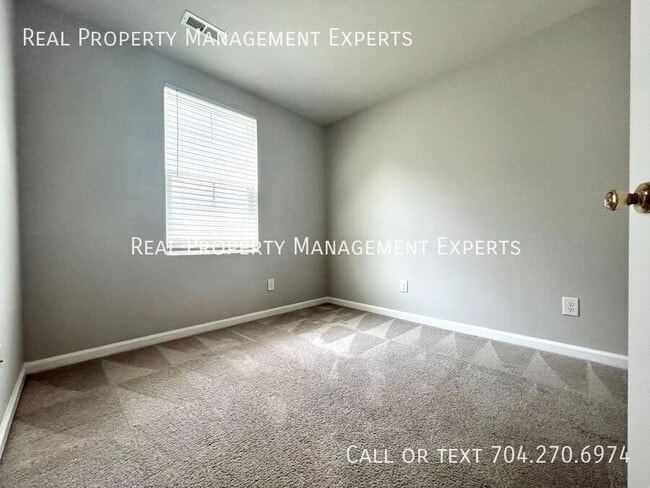 Building Photo - 5232 Austin Knoll Ct