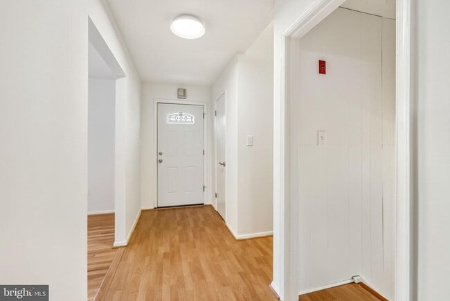 Building Photo - 18724 Bloomfield Rd