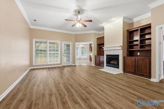 Building Photo - 105 Ashlawn Ct