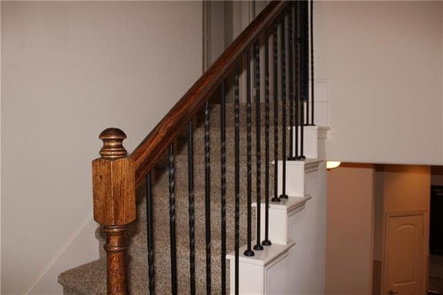 Building Photo - 8619 Naomi St