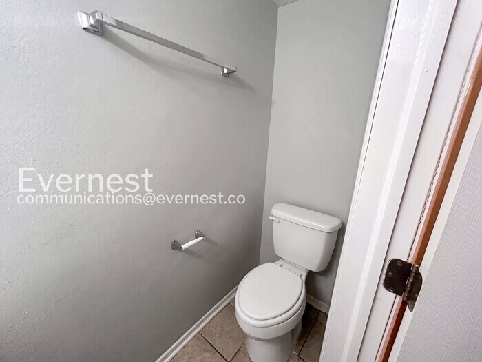 Building Photo - 3833 Conley Downs Dr
