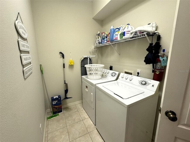 Building Photo - 908 Paisley Ct