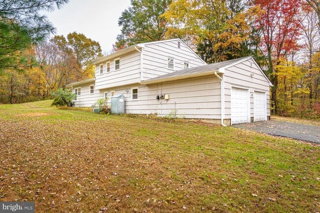 Building Photo - 857 Cherry Hill Rd