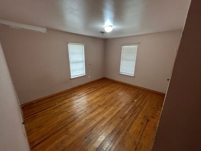 Building Photo - Single Family Ranch